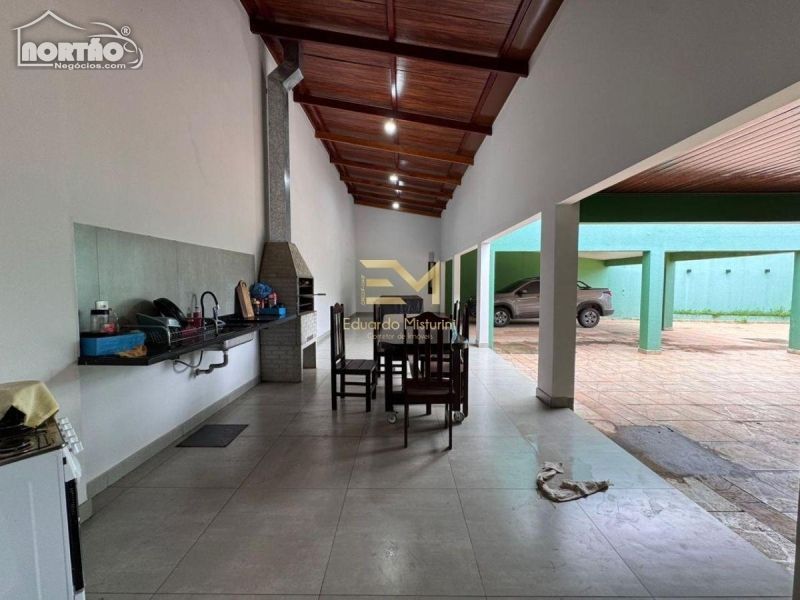 Casa à venda com 8 quartos, 360m² - Foto 8