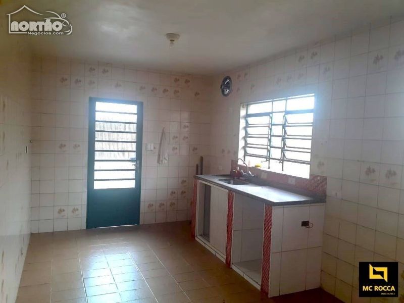 Casa à venda com 6 quartos, 410m² - Foto 6