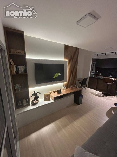 Casa à venda com 5 quartos, 78m² - Foto 1