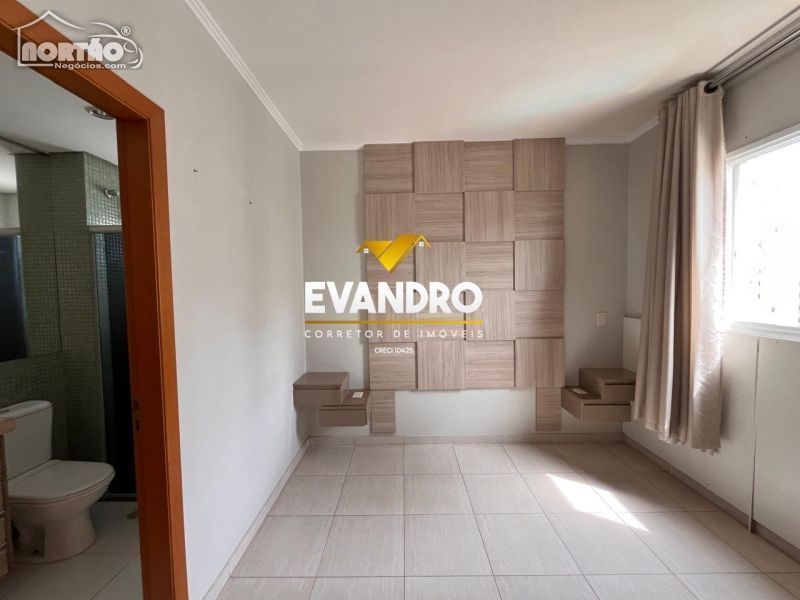 Casa à venda com 3 quartos, 118m² - Foto 10