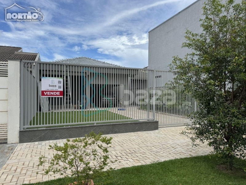 Casa à venda com 5 quartos, 170m² - Foto 1