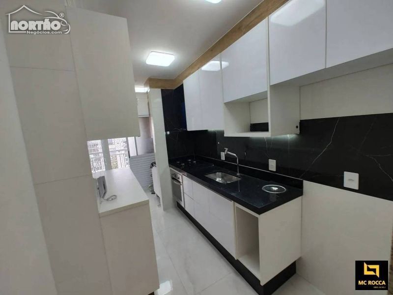 Casa à venda com 3 quartos, 83m² - Foto 6