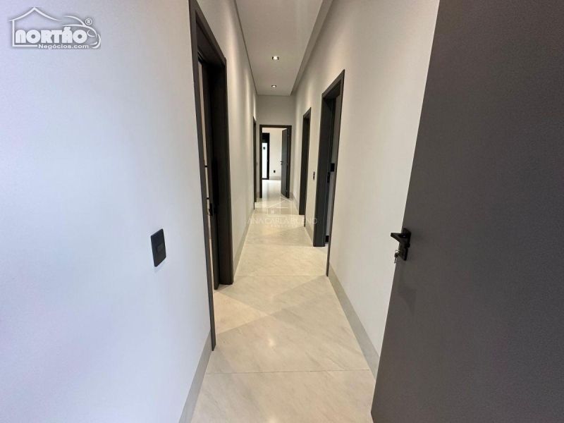 Casa à venda com 1 quarto, 202m² - Foto 8