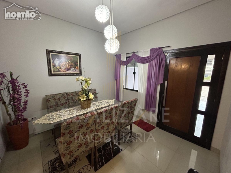 Casa à venda com 3 quartos, 120m² - Foto 4