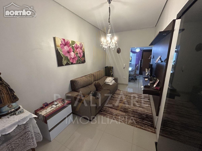 Casa à venda com 3 quartos, 120m² - Foto 9