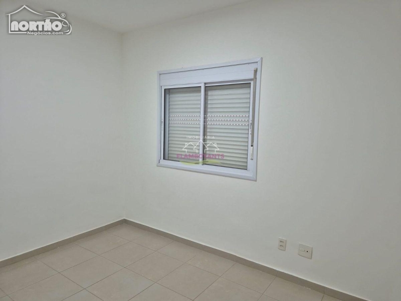 Casa à venda com 3 quartos, 71m² - Foto 5