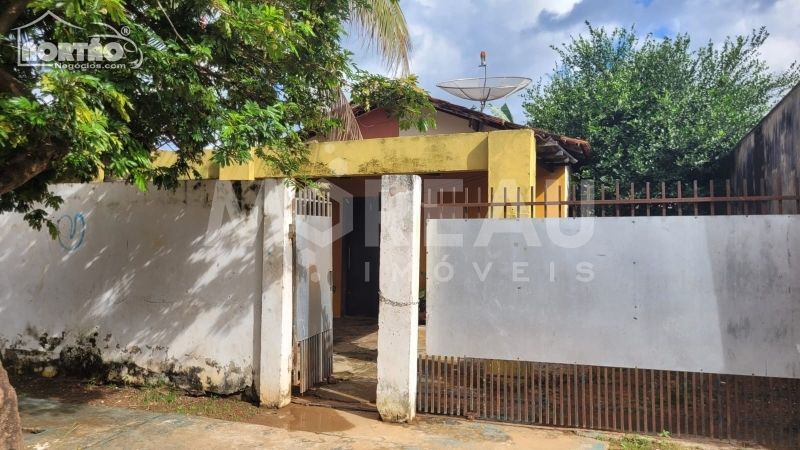 Casa à venda com 3 quartos, 36m² - Foto 4