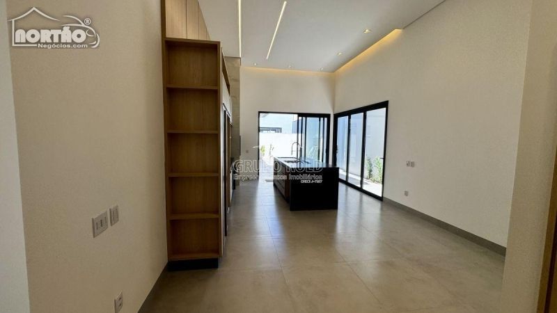 Casa à venda com 4 quartos, 193m² - Foto 5