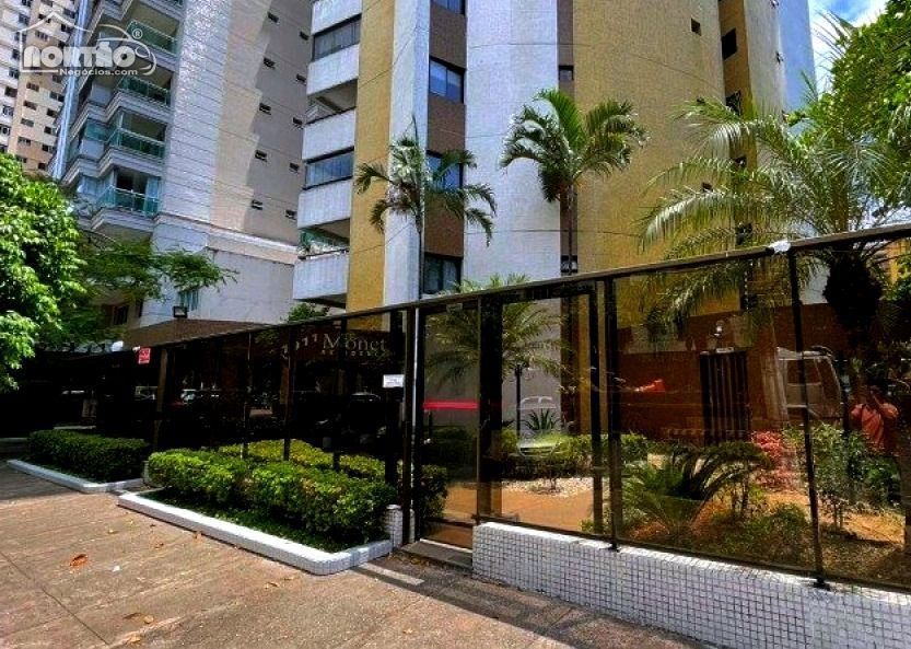 Casa à venda com 6 quartos, 266m² - Foto 2