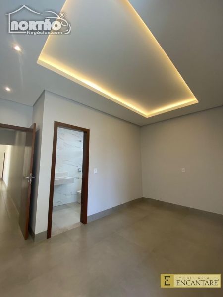 Casa à venda com 3 quartos, 191m² - Foto 8