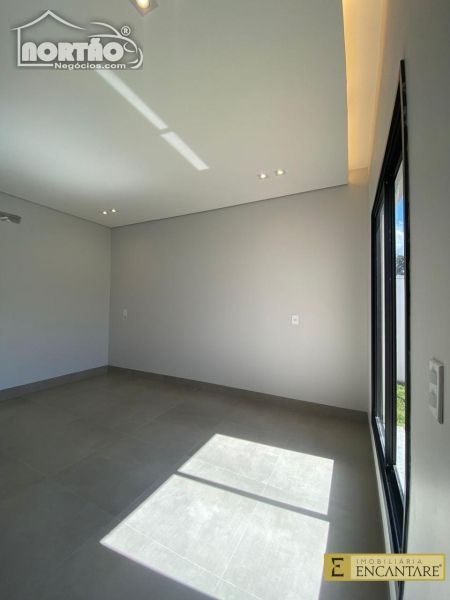 Casa à venda com 3 quartos, 191m² - Foto 9