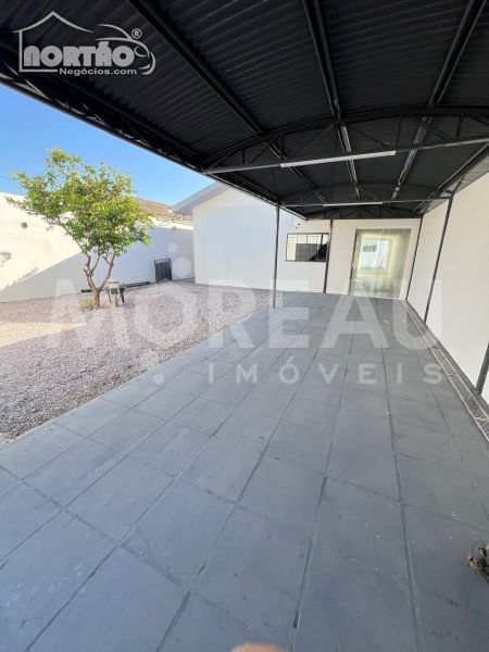 Casa à venda com 5 quartos, 173m² - Foto 1