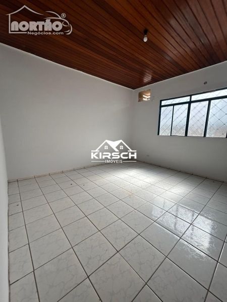 Casa à venda com 3 quartos, 65m² - Foto 7