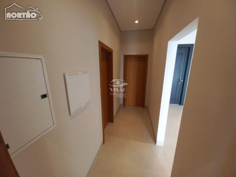 Casa à venda com 1 quarto, 188m² - Foto 6