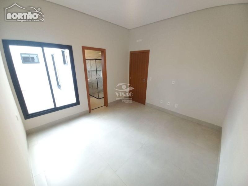 Casa à venda com 1 quarto, 188m² - Foto 10