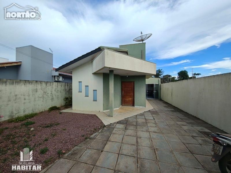 CASA A VENDA NO FLORAIS DA AMAZÔNIA EM SINOP/MT