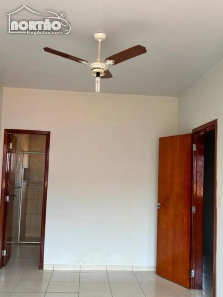 Casa à venda com 3 quartos, 140m² - Foto 10