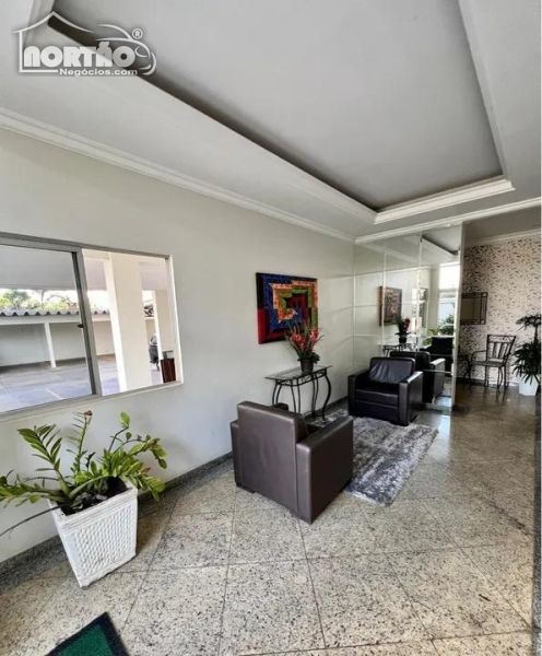 Casa à venda com 3 quartos, 91m² - Foto 2