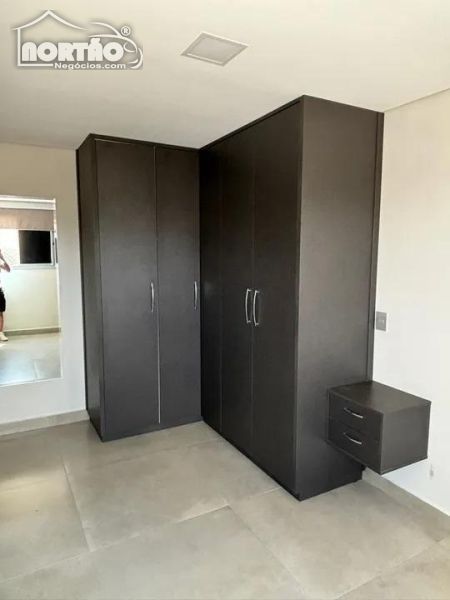 Casa à venda com 3 quartos, 70m² - Foto 9