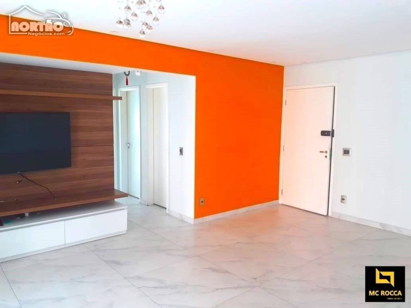 Casa à venda com 3 quartos, 126m² - Foto 2