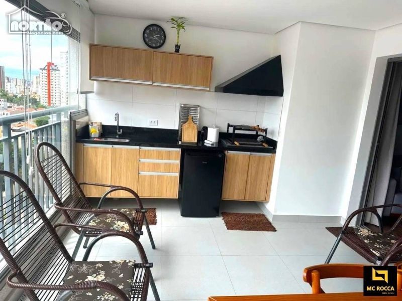 Casa à venda com 3 quartos, 108m² - Foto 2