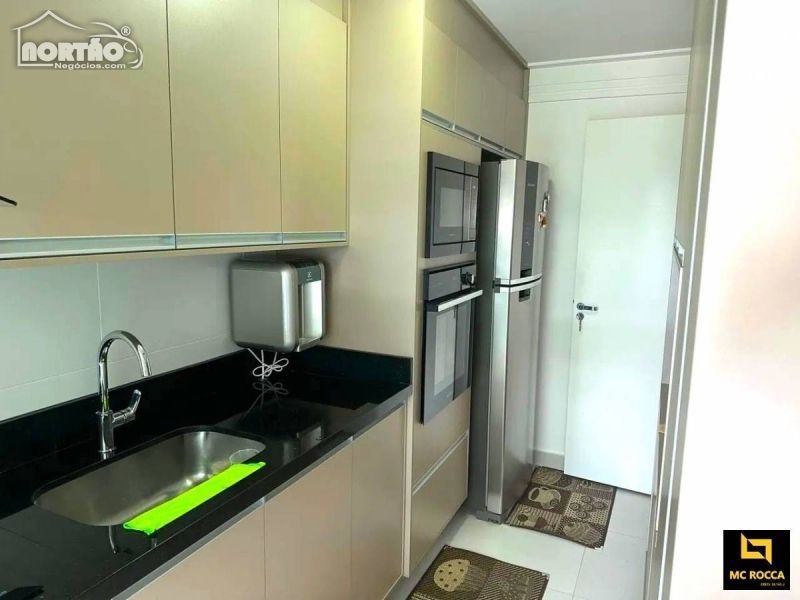 Casa à venda com 3 quartos, 108m² - Foto 8