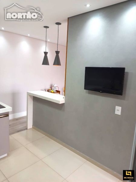 Casa à venda com 2 quartos, 74m² - Foto 6