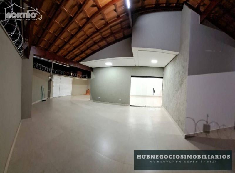 Casa à venda com 5 quartos, 250m² - Foto 4