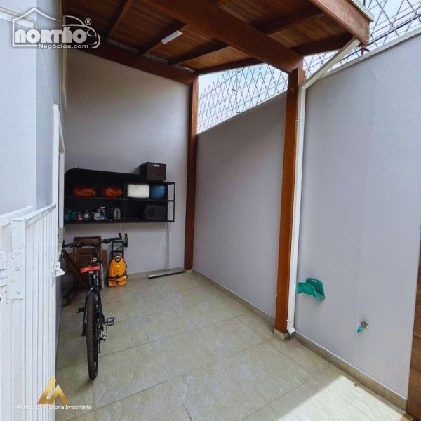 Casa à venda com 3 quartos, 125m² - Foto 7