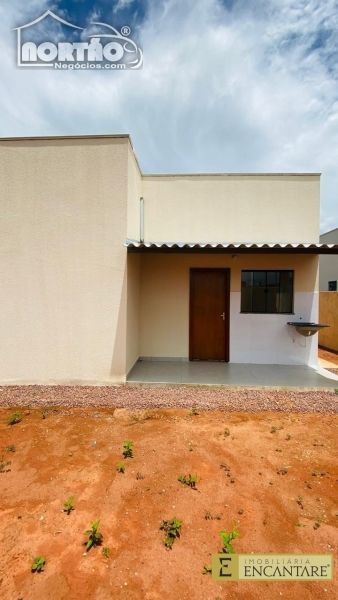 Casa à venda com 3 quartos, 63m² - Foto 2