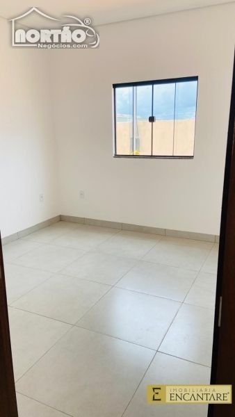 Casa à venda com 3 quartos, 63m² - Foto 4