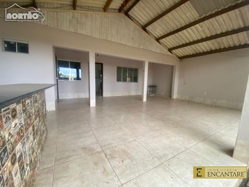 Casa à venda com 2 quartos, 165m² - Foto 4