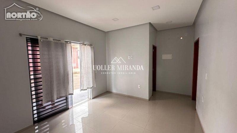 Casa à venda com 2 quartos, 40m² - Foto 5