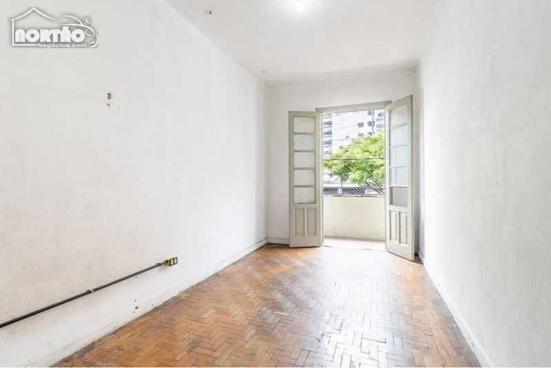 Casa à venda com 8 quartos, 800m² - Foto 9