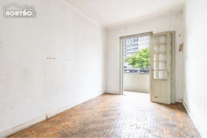 Casa à venda com 8 quartos, 800m² - Foto 10