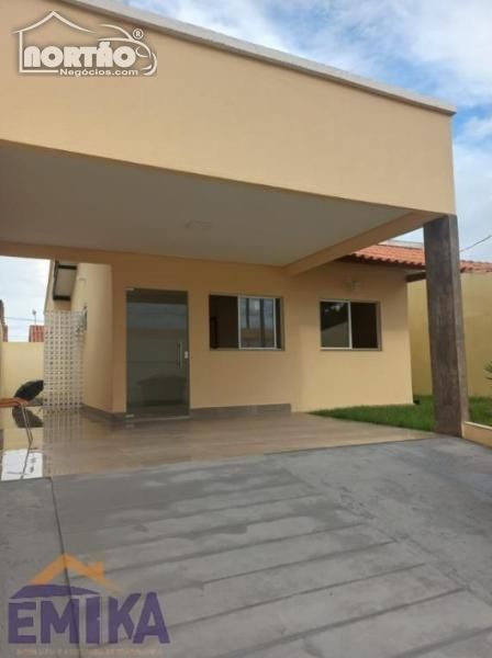 Casa à venda com 3 quartos, 200m² - Foto 3