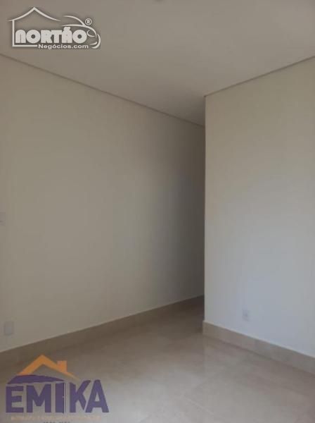 Casa à venda com 3 quartos, 200m² - Foto 6