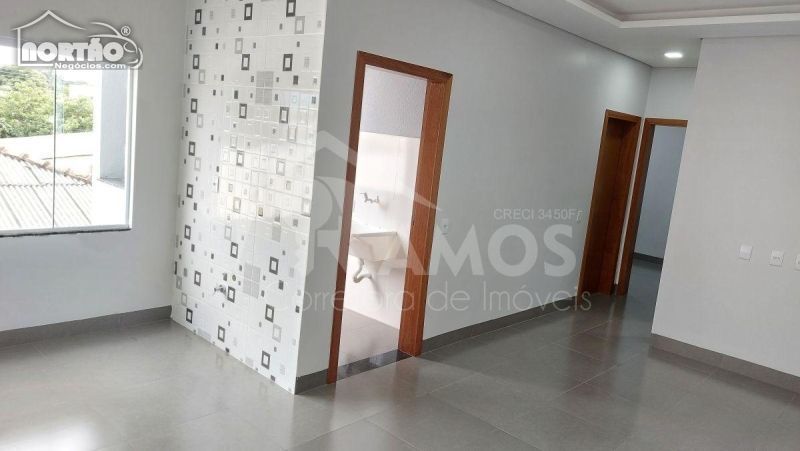 Casa à venda com 2 quartos, 117m² - Foto 8