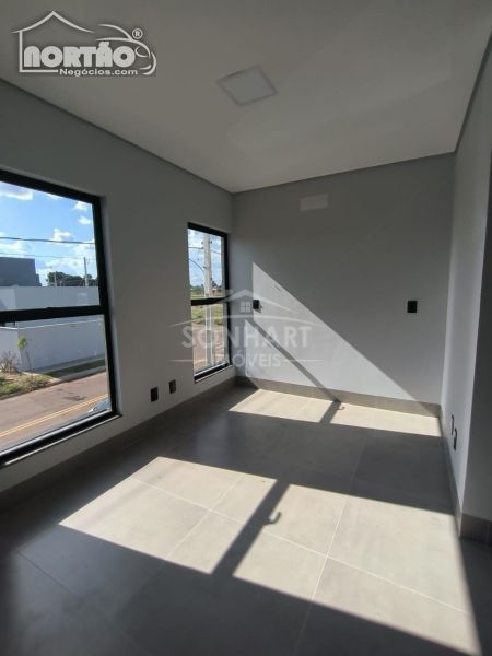 Casa à venda com 3 quartos, 102m² - Foto 3