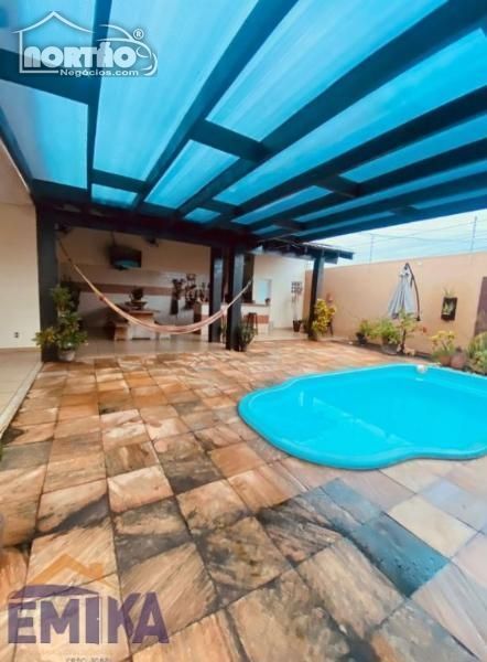 Casa à venda com 3 quartos, 360m² - Foto 8