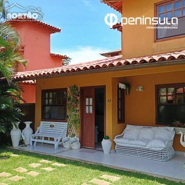 Casa à venda com 4 quartos, 90m² - Foto 1