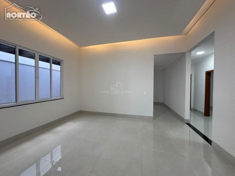 Casa à venda com 1 quarto, 228m² - Foto 6