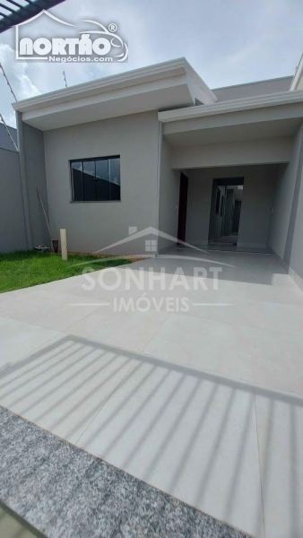 Casa à venda com 3 quartos, 80m² - Foto 2