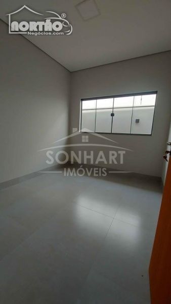 Casa à venda com 3 quartos, 80m² - Foto 6