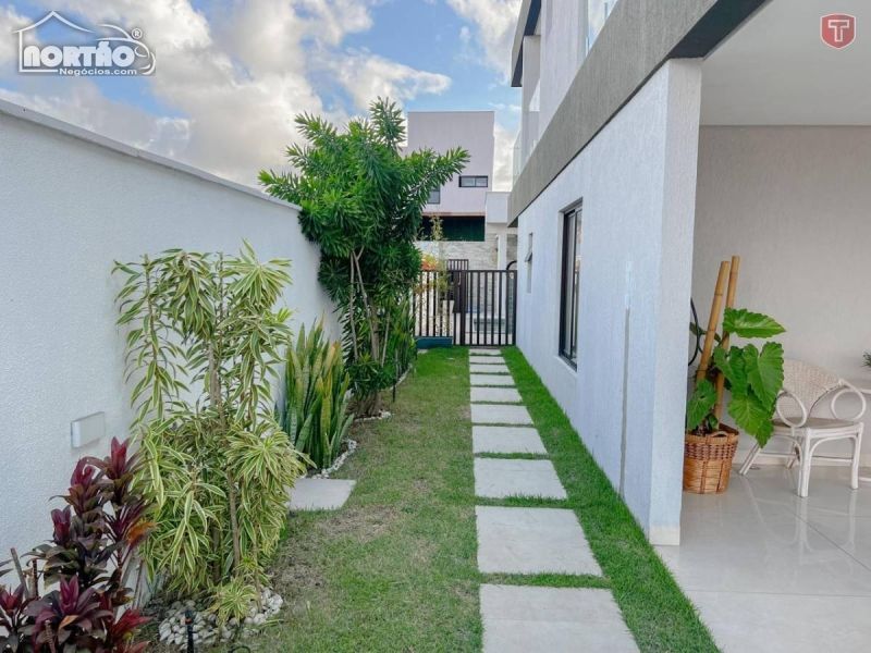 Casa à venda com 6 quartos, 432m² - Foto 3