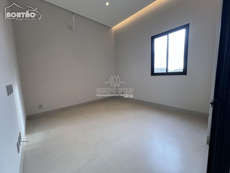 Casa à venda com 1 quarto, 191m² - Foto 10