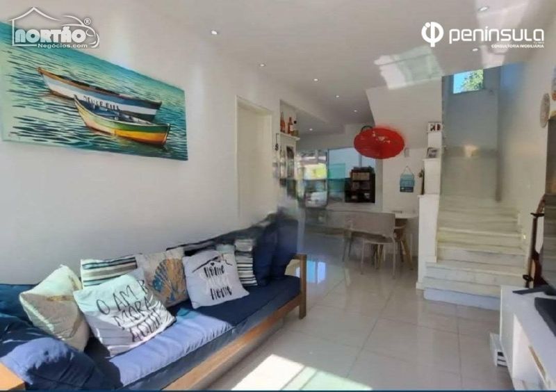 Casa à venda com 3 quartos, 116m² - Foto 2