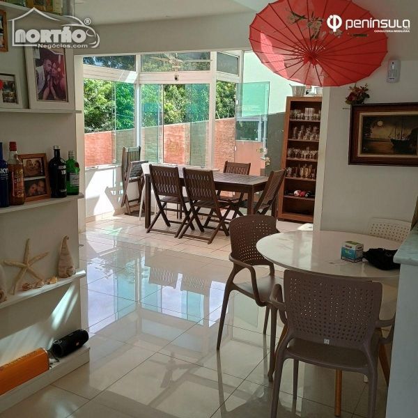 Casa à venda com 3 quartos, 116m² - Foto 6