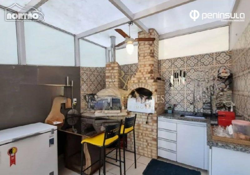 Casa à venda com 3 quartos, 116m² - Foto 9