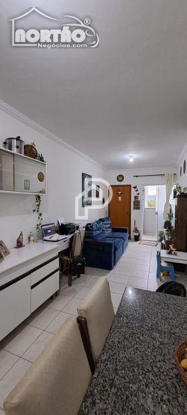 Casa à venda com 3 quartos, 60m² - Foto 10